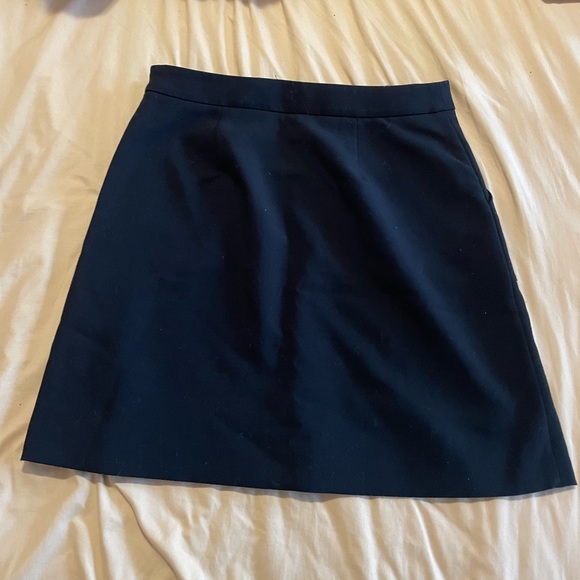 Banana Republic military-inspired pleated skirt workwear - Picture 3 of 5